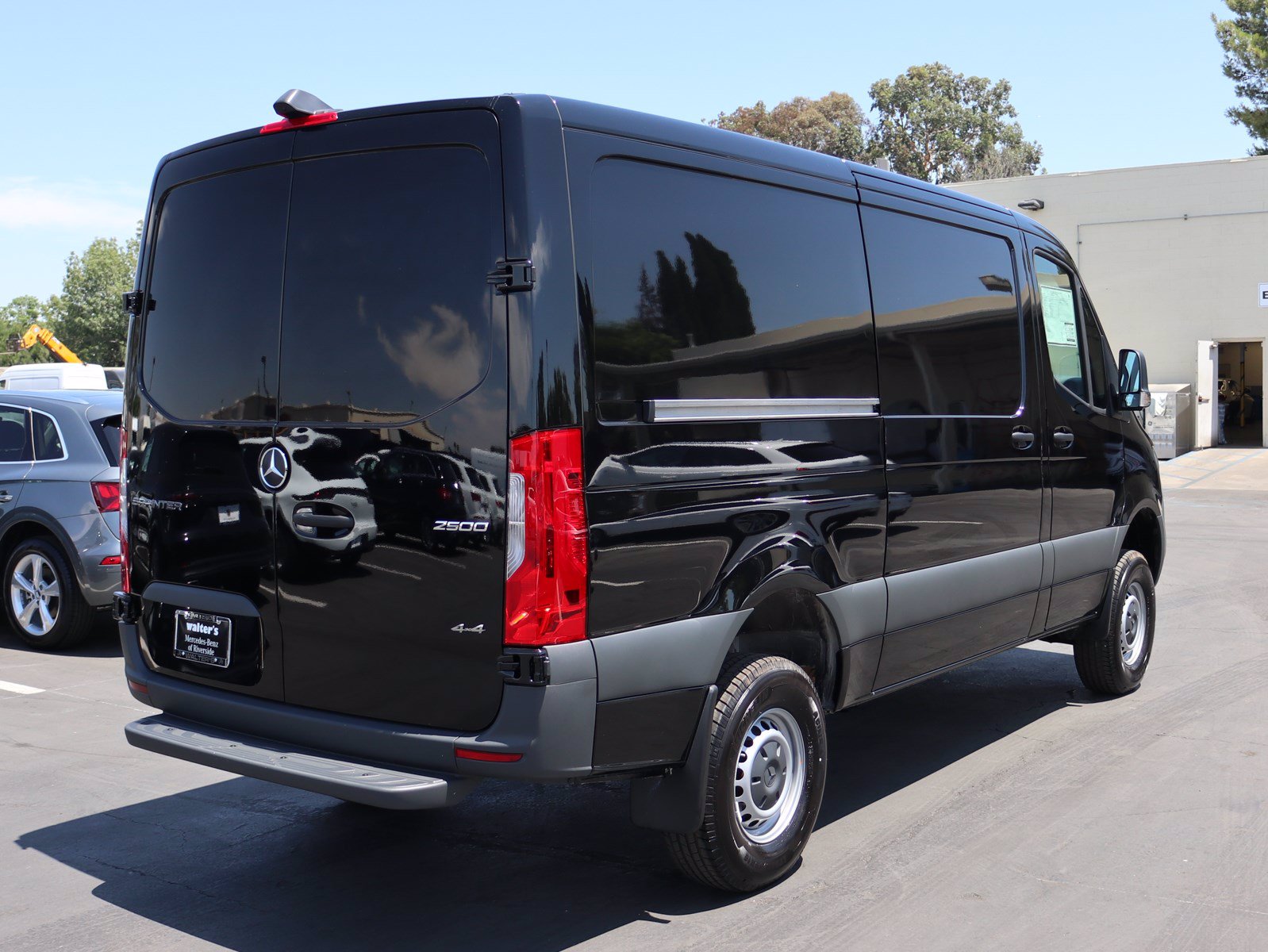 New 2020 Mercedes-Benz Sprinter Crew Van Full-Size Cargo Van near ...