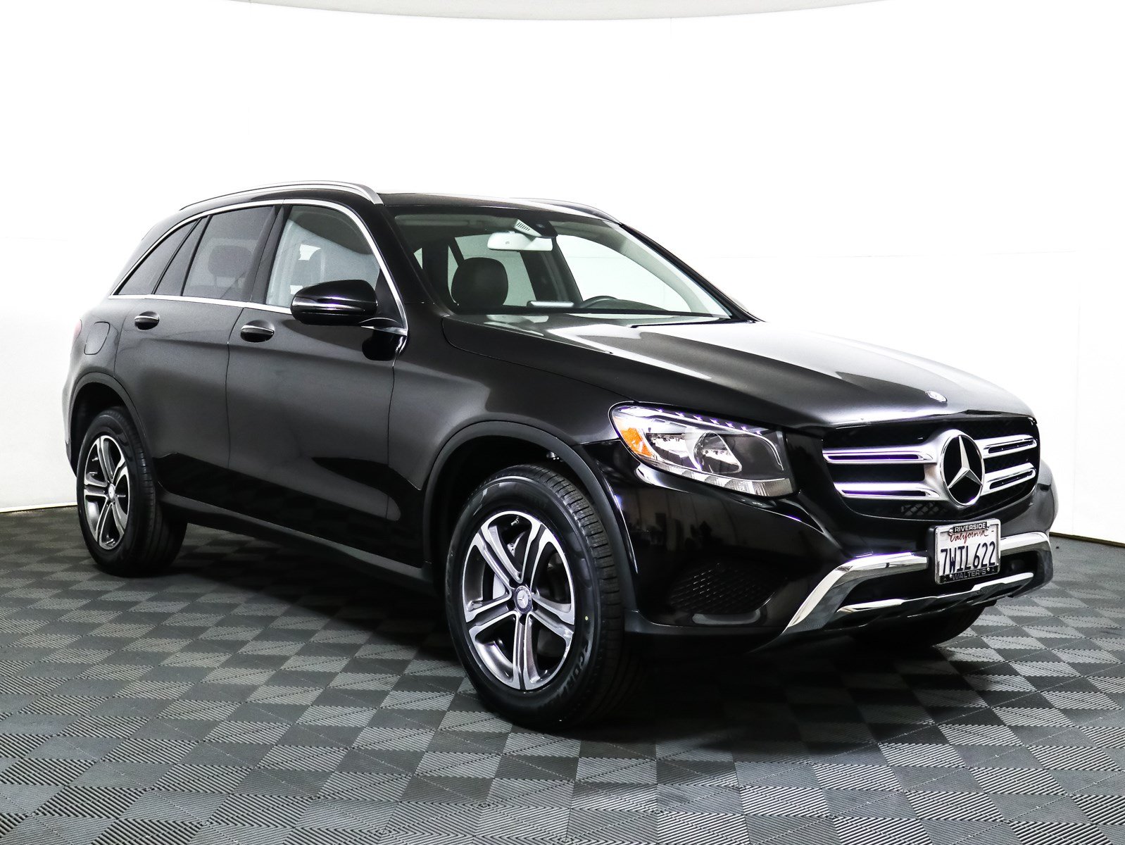 Certified Pre Owned 2017 Mercedes Benz Glc 300 Rwd Suv